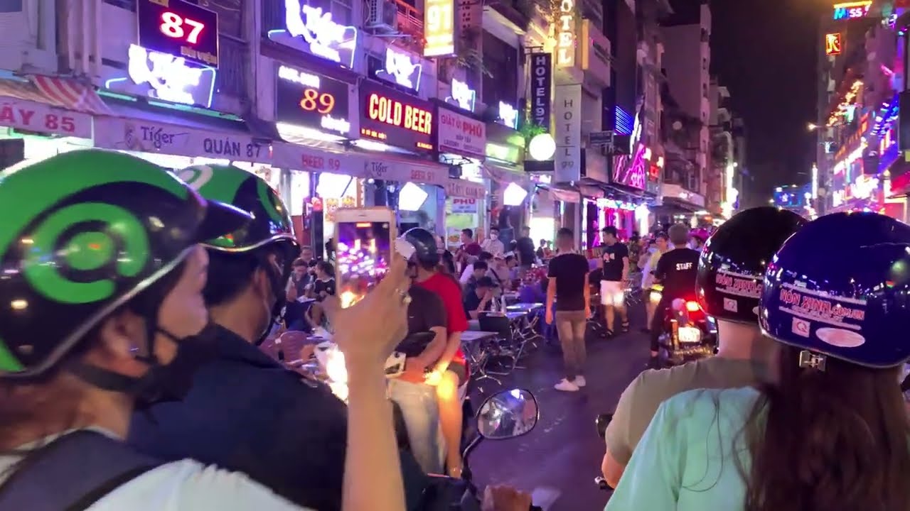 [4K][English subtitles] 21:30 5th Mar. 2022 Bui Vien Walking Street in Saigon