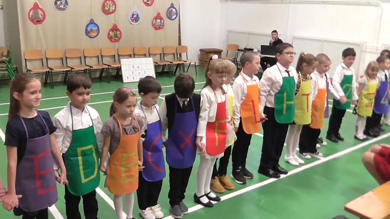 KLG Kossuth Lajos Általános Iskolája, Tiszafüred - Elsősök bemutatkozása, avatása, 2024.12.19.