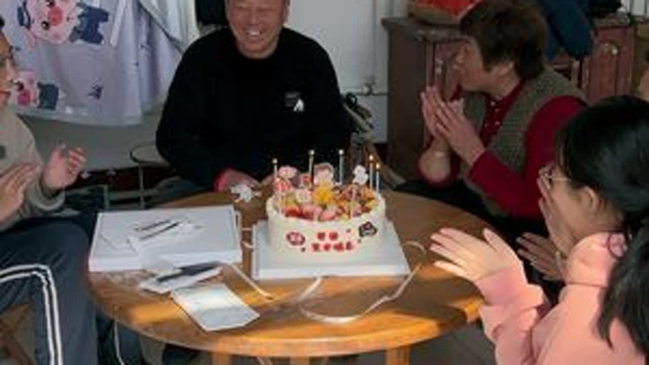公公今天生日悄悄定了蛋糕，公公以为我们都没行动着急了……#记录真实生活 #农村生活