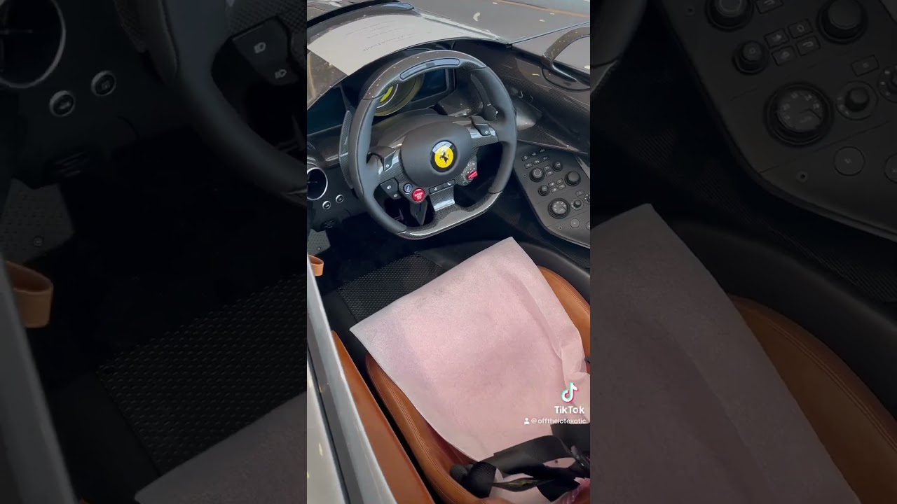 Ferrari Monza SP1 in person #trending #OTLE #cars #supercars #supercar #shorts #monza #ferrari