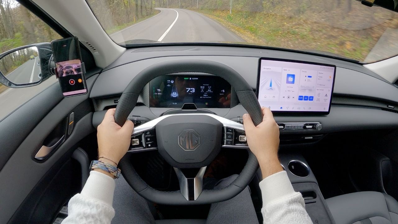 New MGS5 EV 2025 (Electric 231 hp & 64 kWh) POV Test Drive