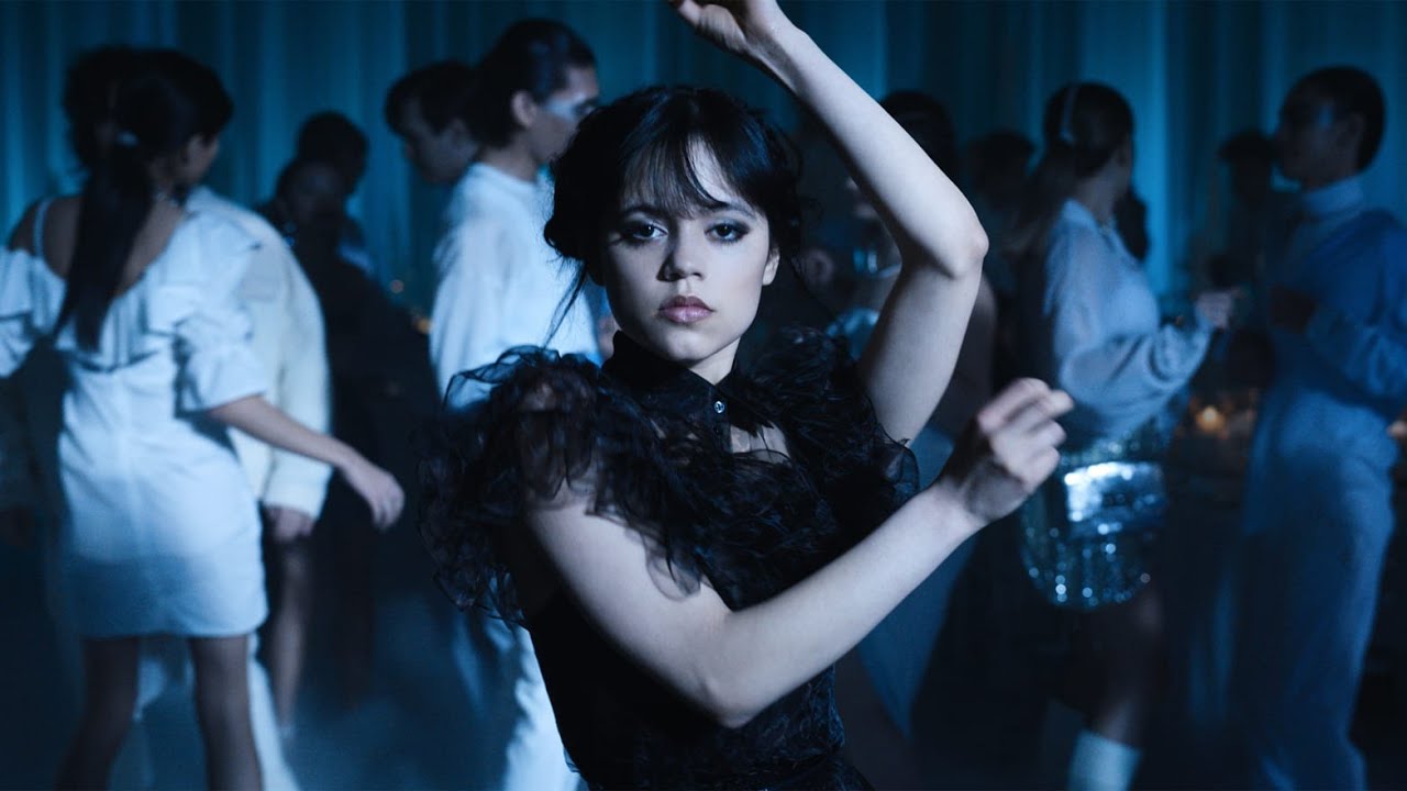 Уэнсдэй / Wednesday (2022), season 1 (русский трейлер) (Ю.Сербин)