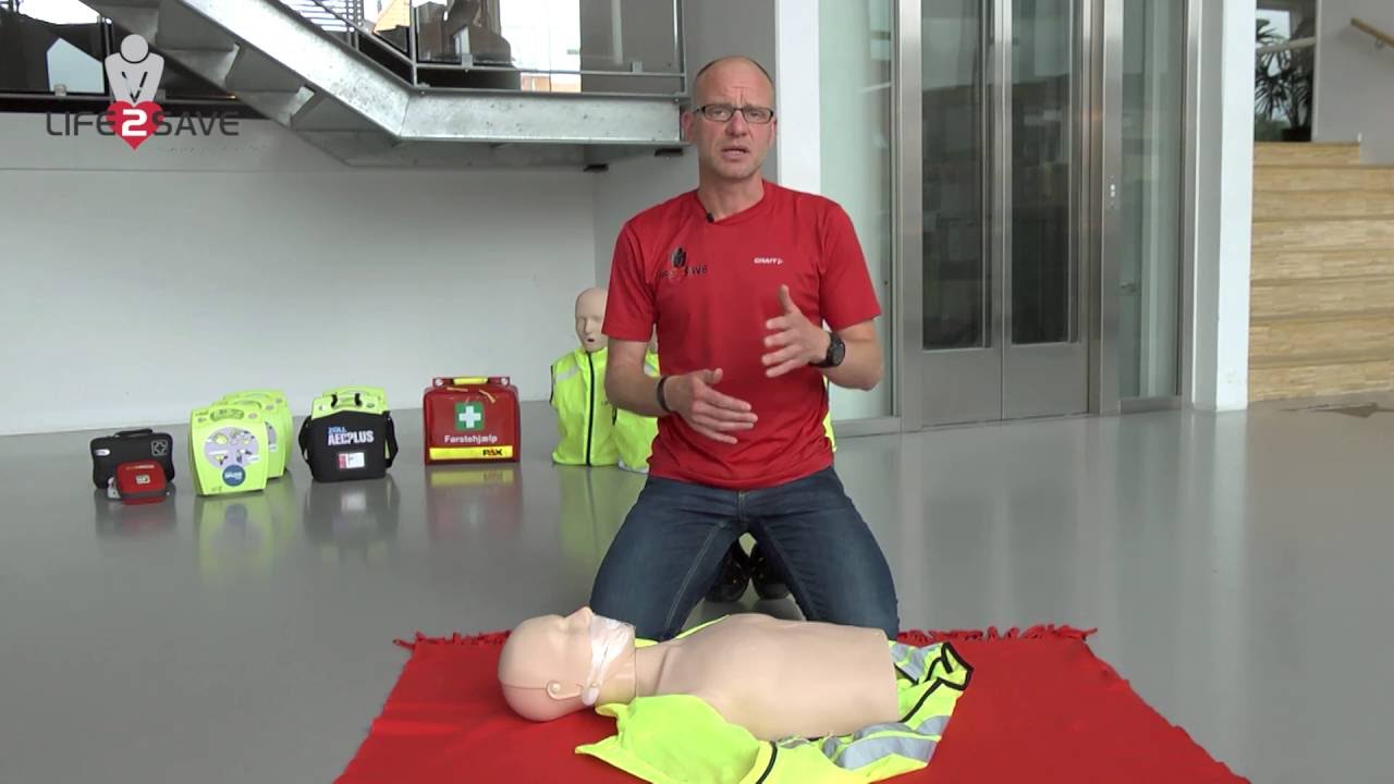 Start hjertemassage - sådan giver du hjertemassage.