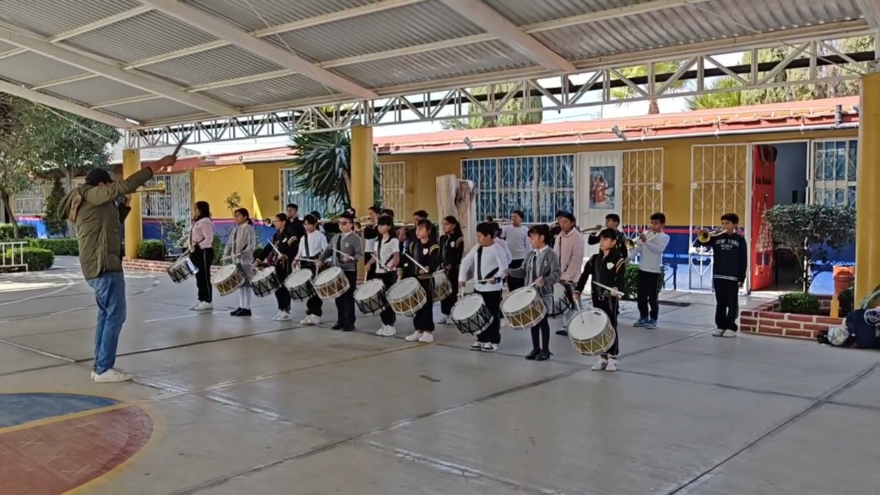 “La Banda de Guerra 🥁🎺 no solo marca el ritmo de los desfiles y ceremonias 🎖️🇲🇽. 