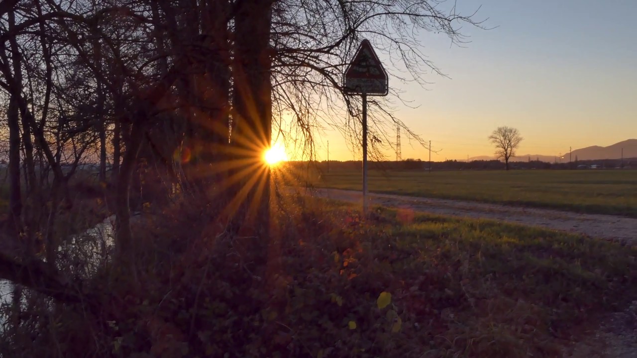 Panasonic DMC-FZ2000 4K Footage Video Sample