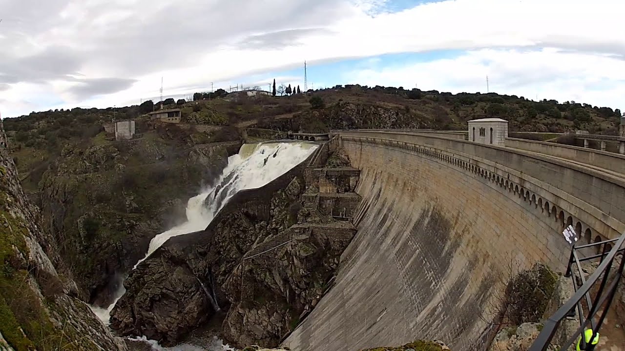 Ruta en moto por Morcuera y La Puebla