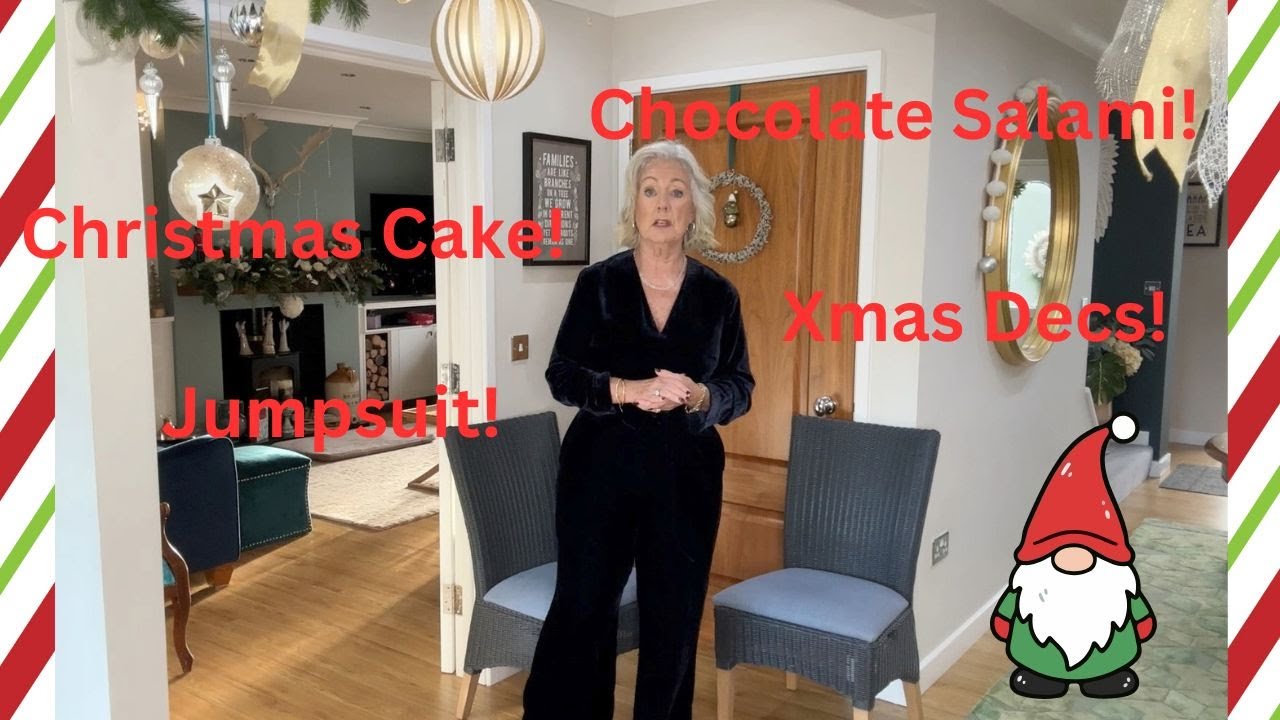 🧑‍🎄🧑‍🎄🧑‍🎄 Christmas Cake Decoration - Chocolate Salami - Xmas Decs and my new Jumpsuit! 🧑‍🎄🧑‍🎄🧑‍🎄