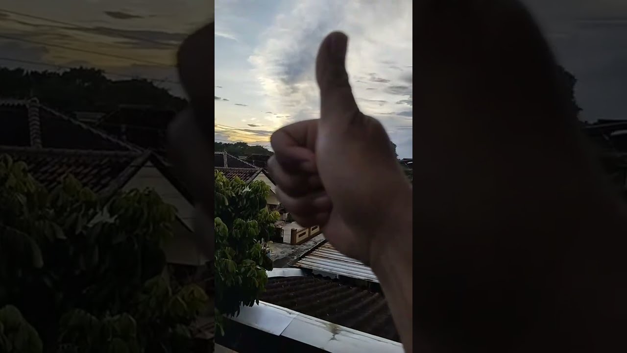 SaptoCebong85 sedang live sekarang! menikmati keindahan langit sore menjelang berbuka puasa
