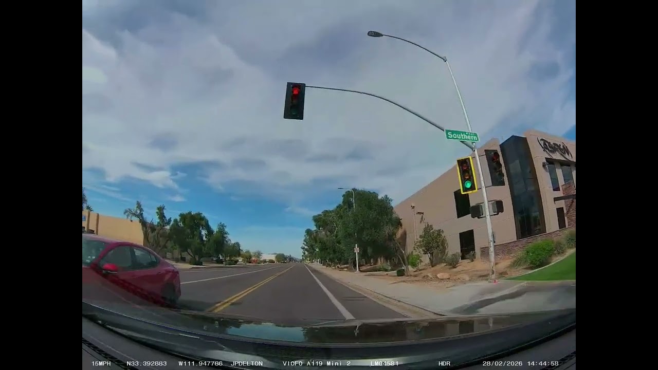 Предложение города Темпе, штат Аризона, о снижении скоростных ограничений. На видео показаны учас...