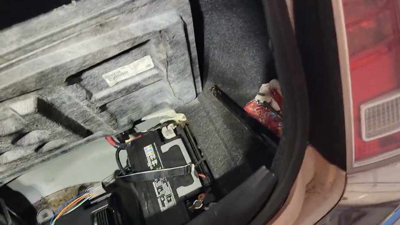 OEM Challenger sub box in 300c