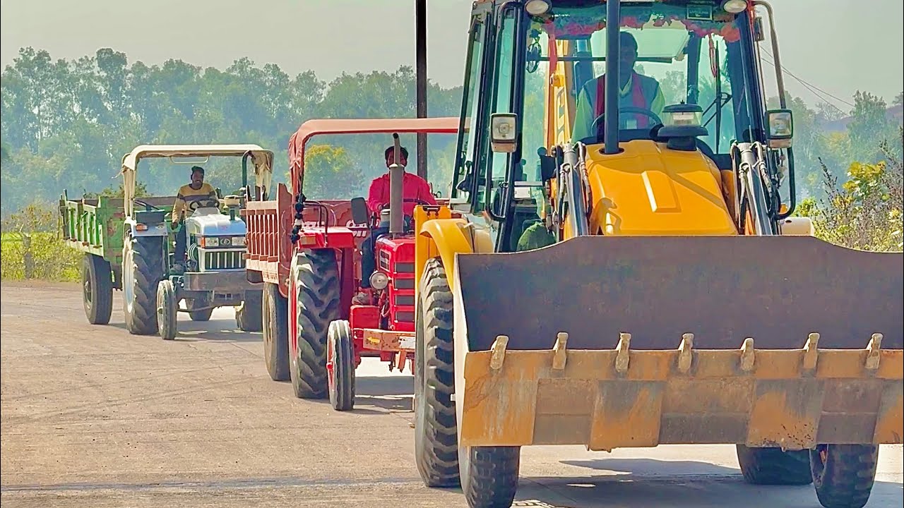 JCB 3dx Expert Loading Mud in Trolley John Deere 5050 D Eicher 485 Mahindra 275 DI XP Plus
