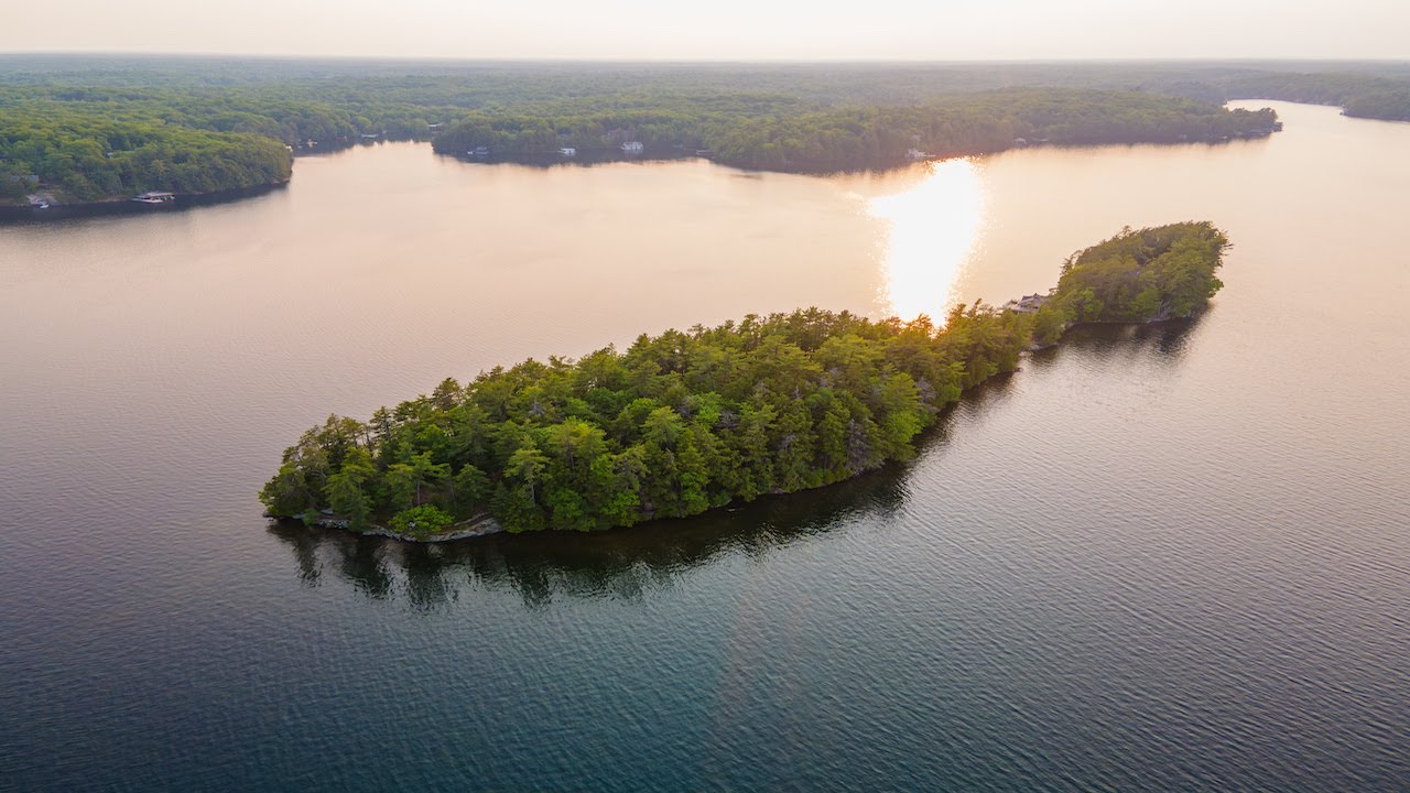Reef Island, Lake Joseph