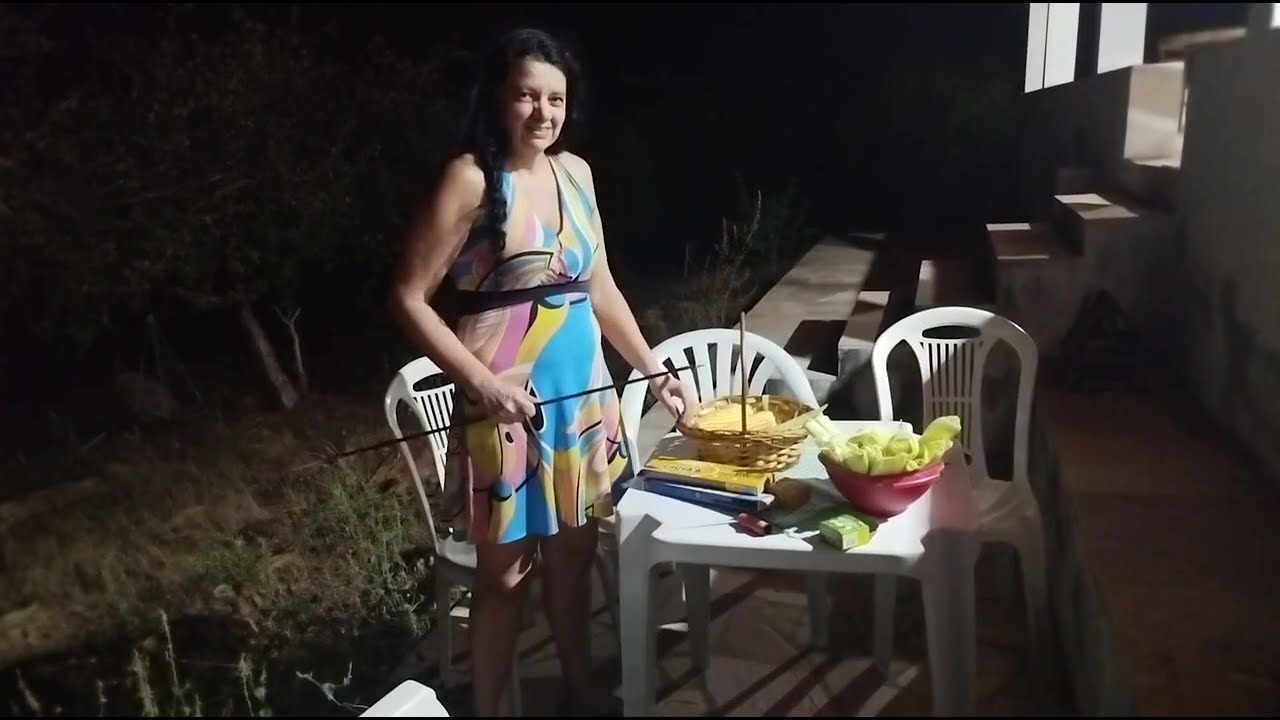 Festa da Colheita Assando Milho 🌽 Verde na Fogueira