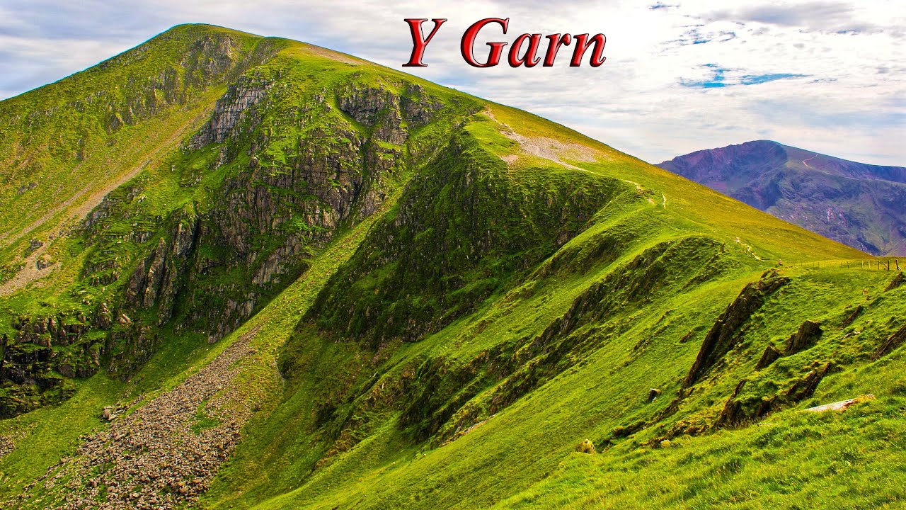 Y Garn Walk From Marchlyn Mawr Reservoir North Wales