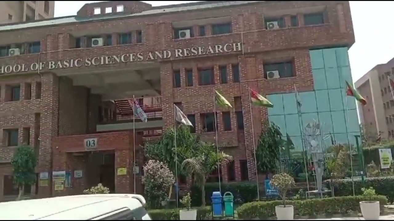 A Day in the Life of PHD student|A Day at Sharda University 😊📚🥼#shardauniversity #collegelife #phd