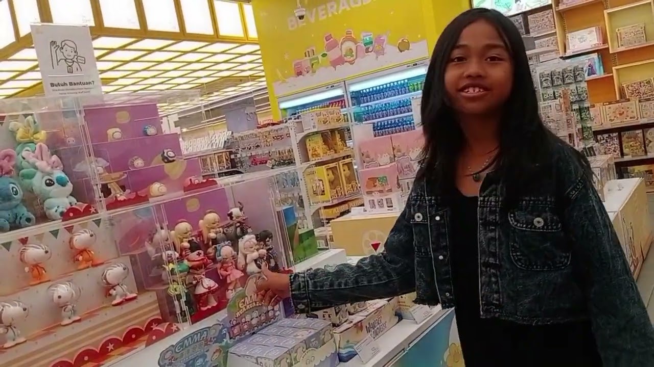 kemana nih Syafa ? ke Oh!SAME beli sikat gigi buat Inggit😁#osame#jalanjalan#hunting#supermallcianjur