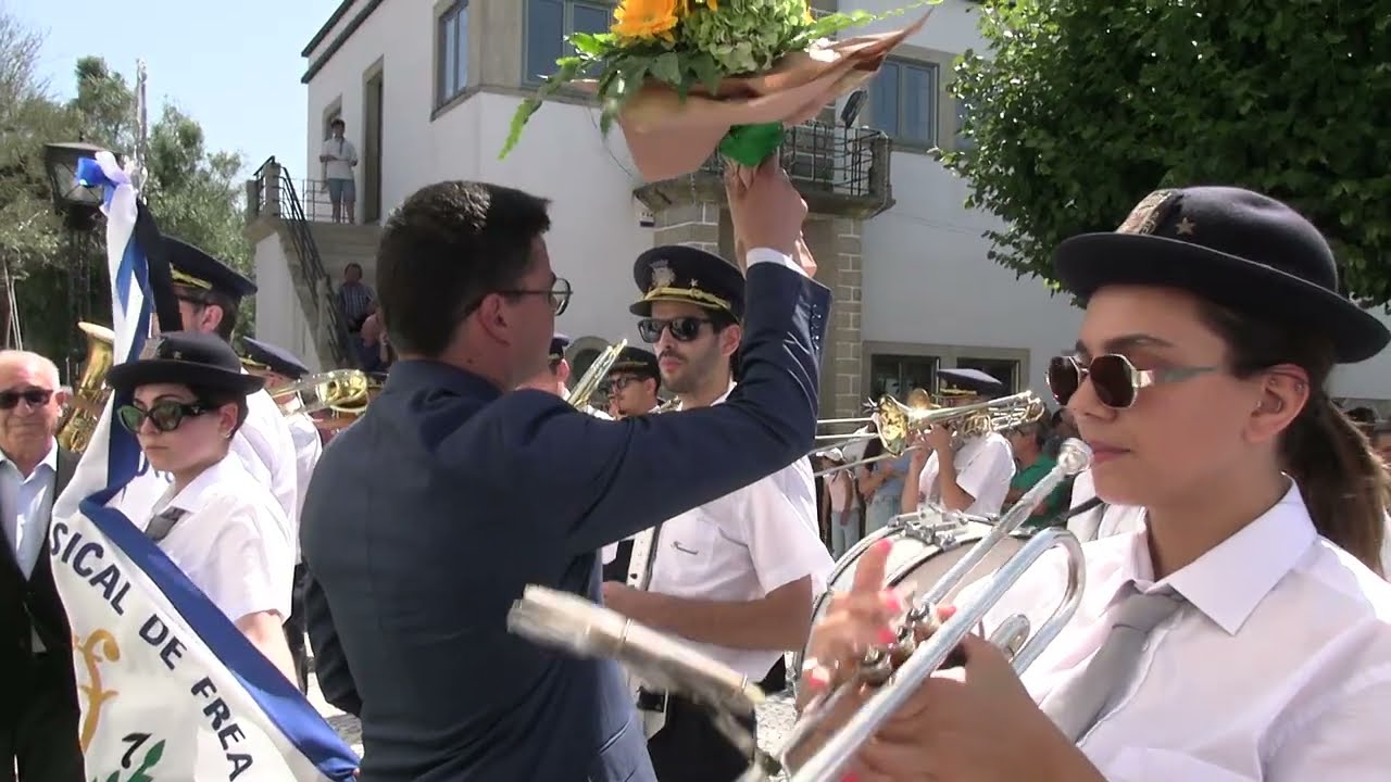 Associação Musical de Freamunde (Maestro: Vítor Resende) Marcha 