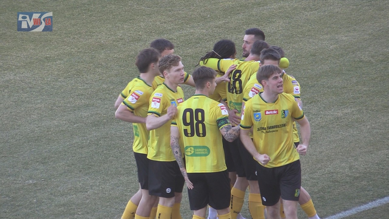SIARKA TARNOBRZEG - POGOŃ-SOK&Oacute;Ł LUBACZ&Oacute;W 3:1 (3:0) -  FRAGMENTY MECZU I KOMENTARZE