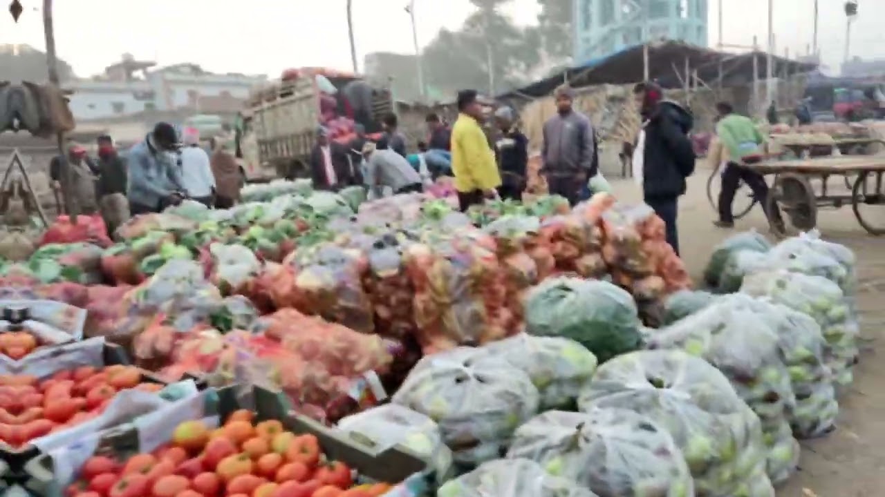 गिरिडीह  बाजार सब्जी मंडी कहां पर लगता है#hitsong #hitcomedy #streetfood #funny #funnyvideos #cuteba