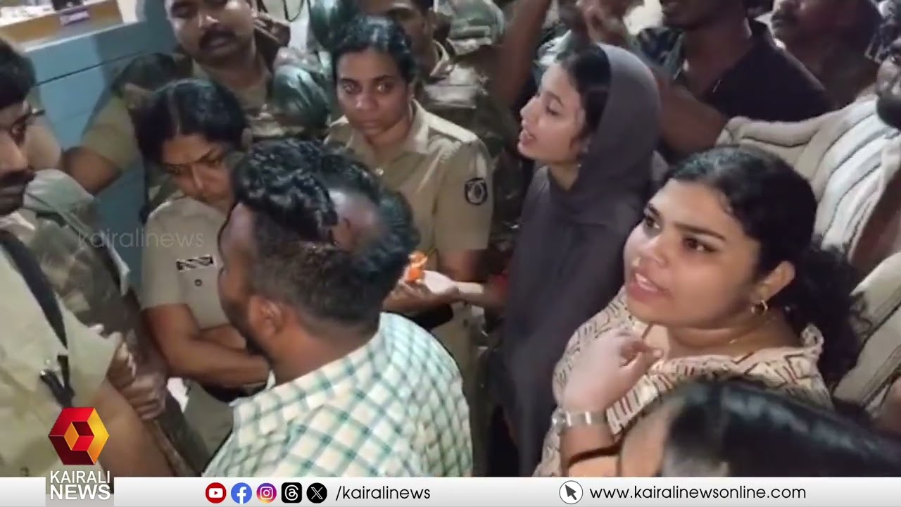 വിദ്യാർത്ഥിനികളോട് അധ്യാപകൻ മോശമായി പെരുമാറിയ സംഭവം; പ്രതിഷേധം താൽക്കാലികമായി അവസാനിപ്പിച്ചു