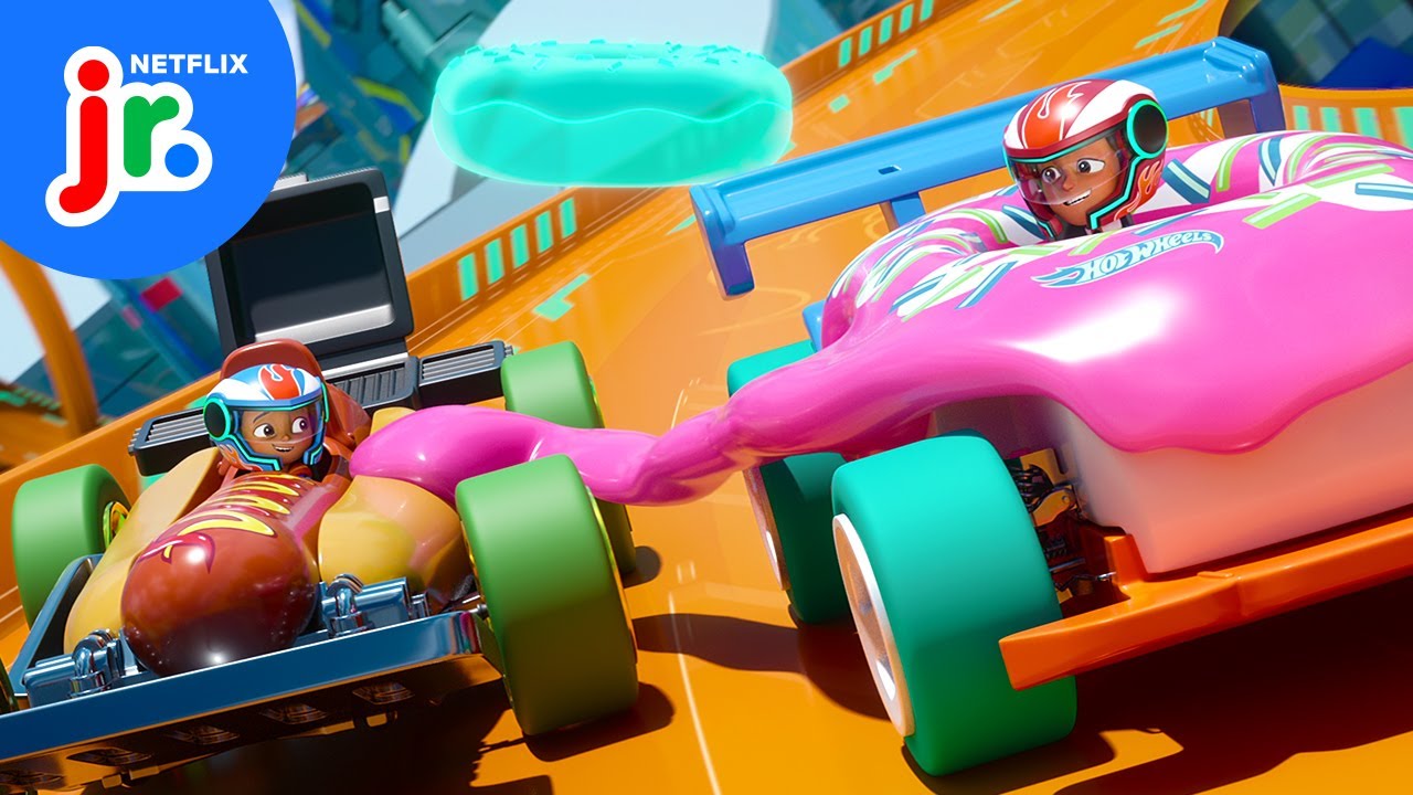 Hot Wheels Fastest Foodie Face-Off! 🍩🌭 Hot Wheels Let's Race | Netflix Jr