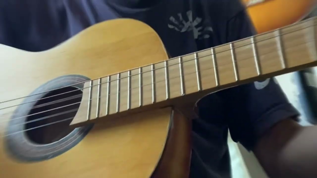 Гитара Куйбышевской фабрики времен СССР.