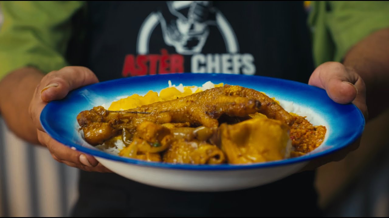 PLAT - CARI COQ PÉI AU POIVRE VERT ET À L'AIL CAP avec le Chef Sandy BANON