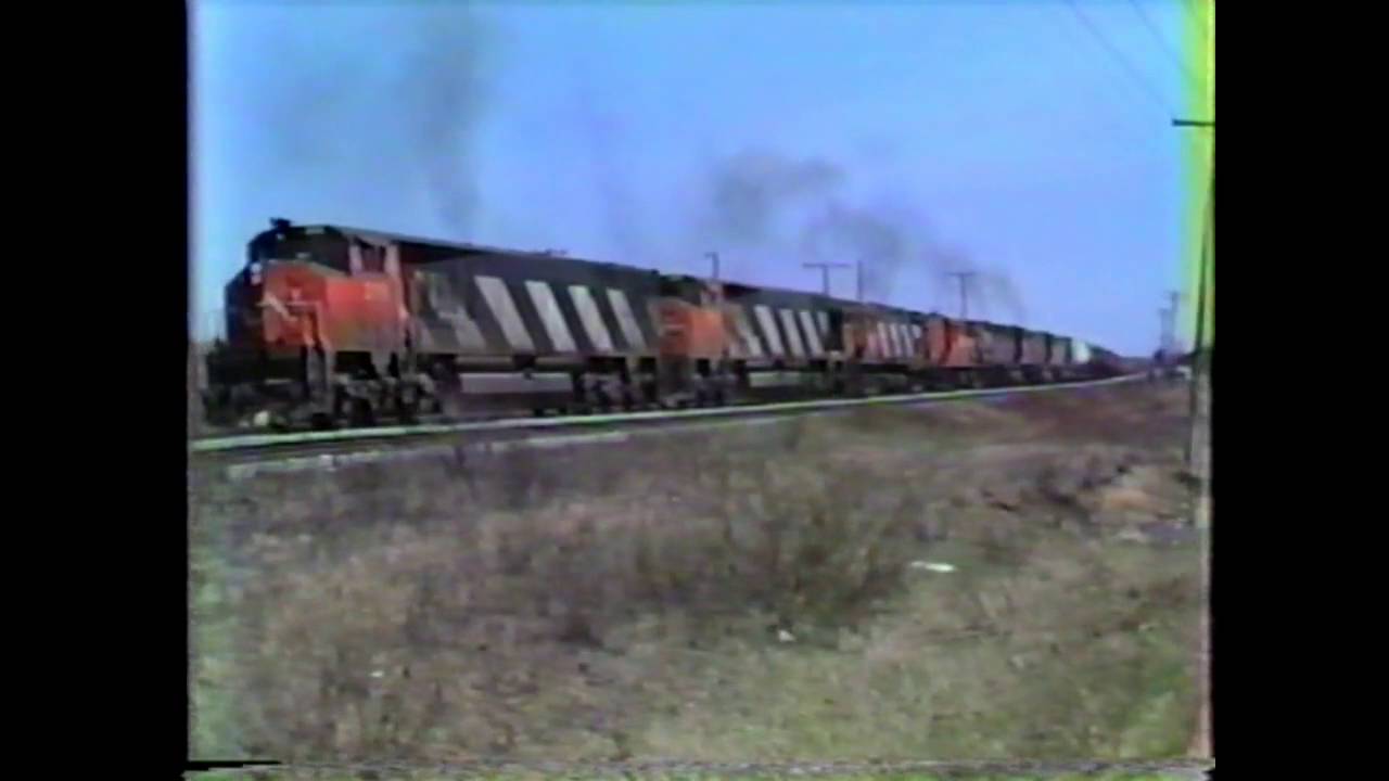 CN & CP Trains in Quebec , 1980's / Volume 1