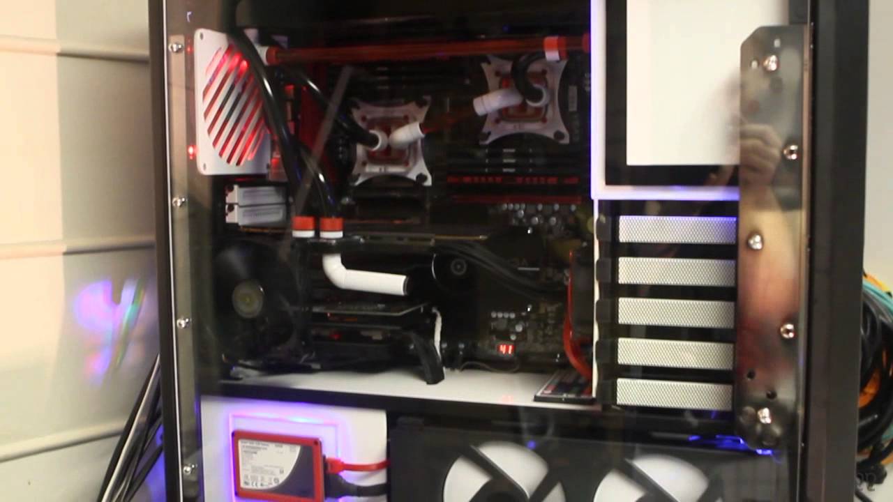 #0042 Cooler Master Cosmos II Clear Side Panel