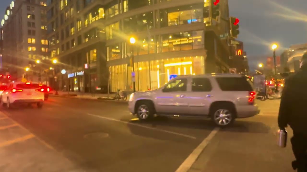 Washington DC Walking Tour: Rush Hour, 14 St.