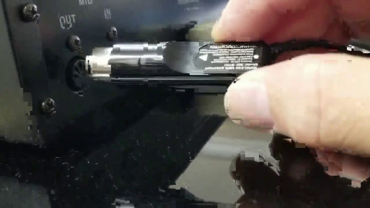 古いタイプの自動演奏ピアノをiPadで演奏させてみた。