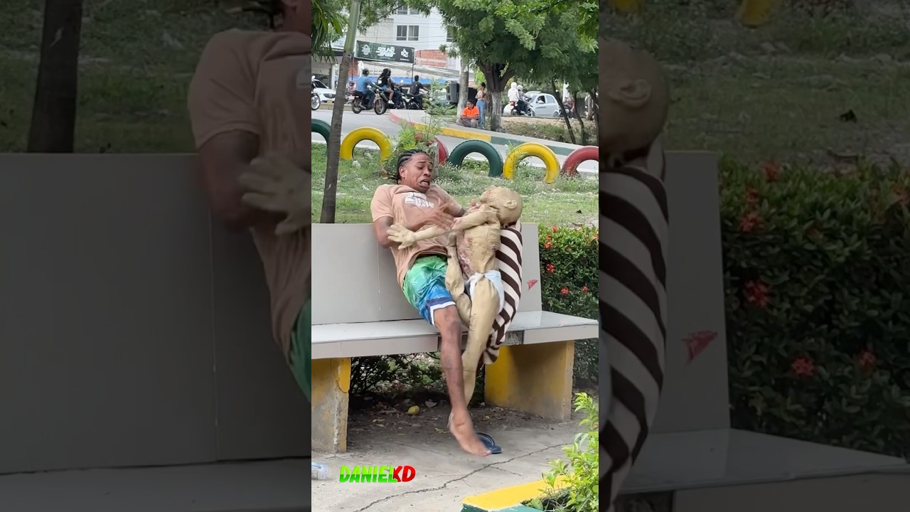 El zombie 🧟&zwj;♀️ ￼ Super divertido #bromita #funny #yosoydelos7mil