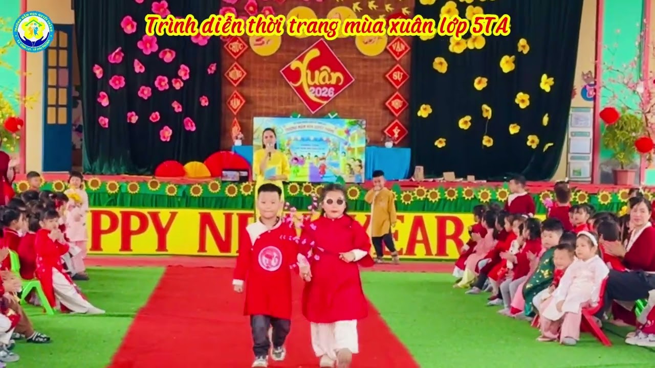 Trình diễn thời trang xuân 2026 - Cô Quỳnh Trang