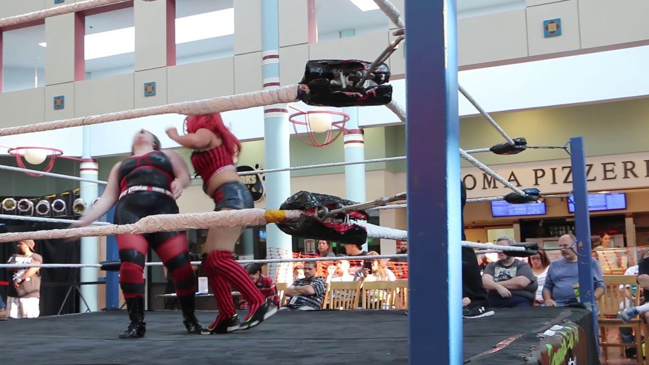 pvp women's champion SKYLAR vs DAVIENNE   mall brawl