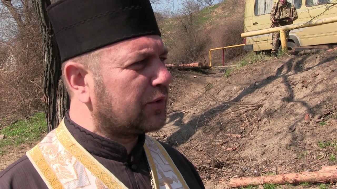 Празднование Пасхи в окопах Мариуполя