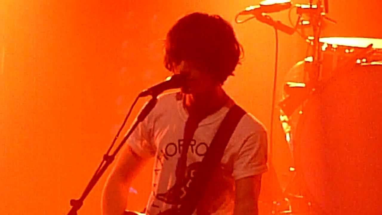 Arctic Monkeys - That's where you're wrong (live@Admiralspalast, Berlin, 20th june 2011)