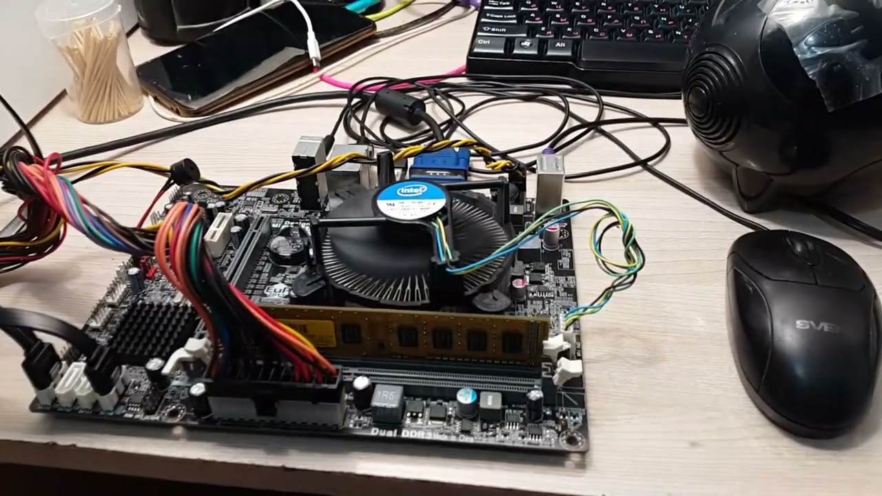 Прошивка БИОС материнской платы H61H2-M12 V1.0 до последней версии.