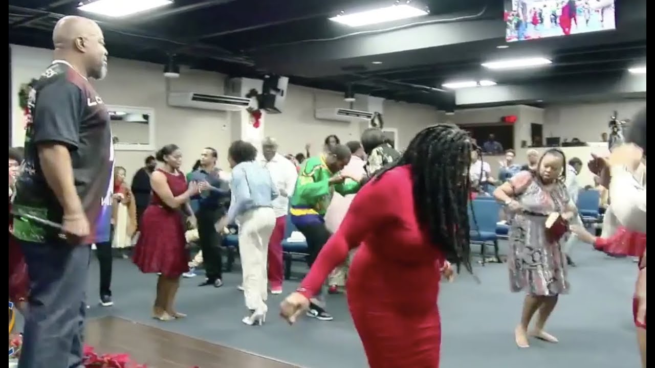🎄🔥 The CRAZIEST Christmas Praise Break Ever!!!!!! w/ Prophet Todd Hall