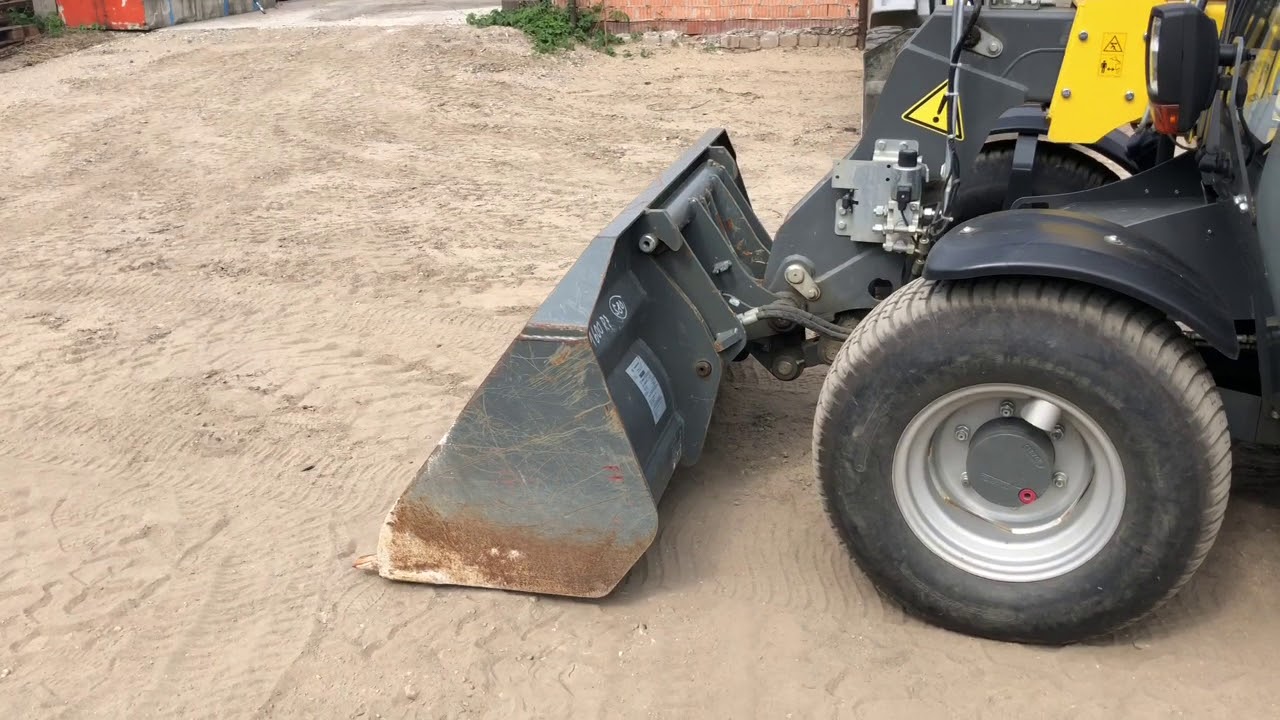 Die Bedienung am Teleskoplader KRAMER 1245
