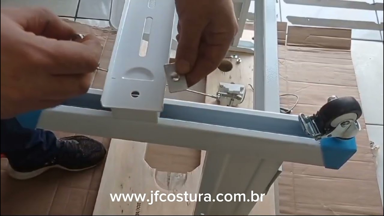 Como Montar a Máquina de Costura Reta Jack A4B - montagem Completa máquina de costura Reta