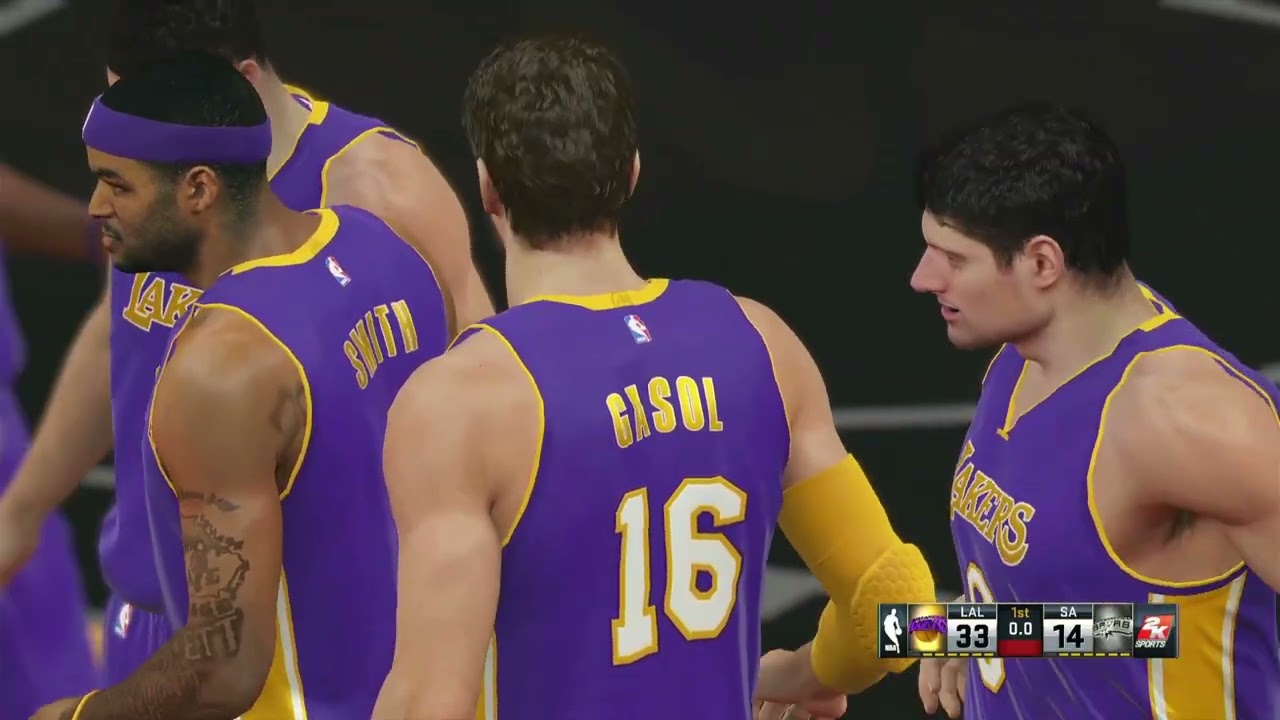 LAKERS 2K15 LEAGUE  (LAKERS @ SPURS , THE DEFENCES !)
