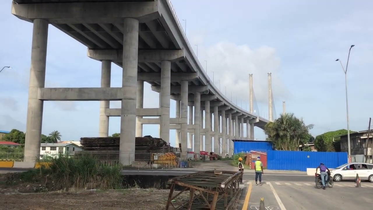 Прогулка по мосту: Часть 1 - Открыт ли для пешеходов мост через реку Нью-Демерара?