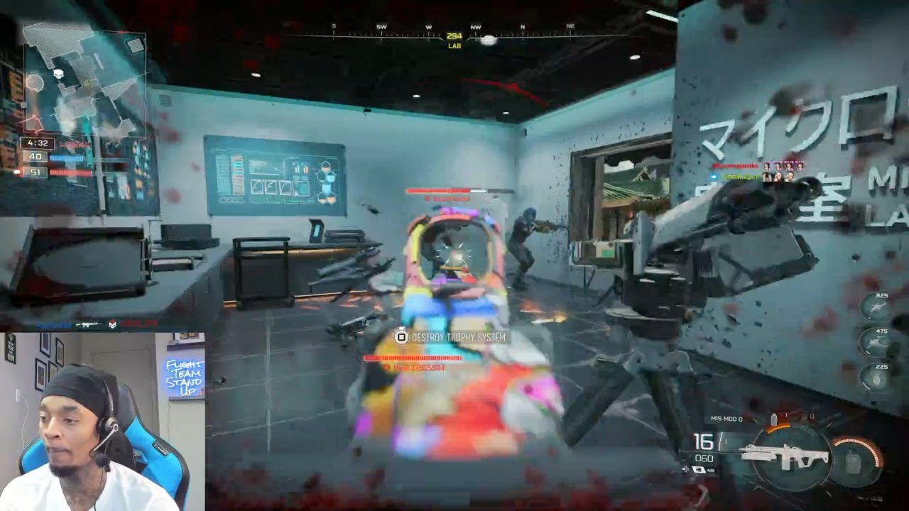 Flight becomes threat after realizing he can now use noobtube as primary & secondary weapon COD 7!