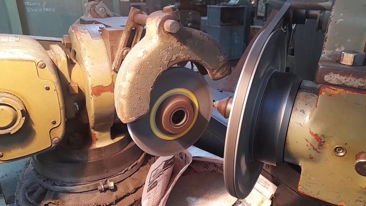 Lathe Center Grinding ( 30° Angle ) / Tool Room