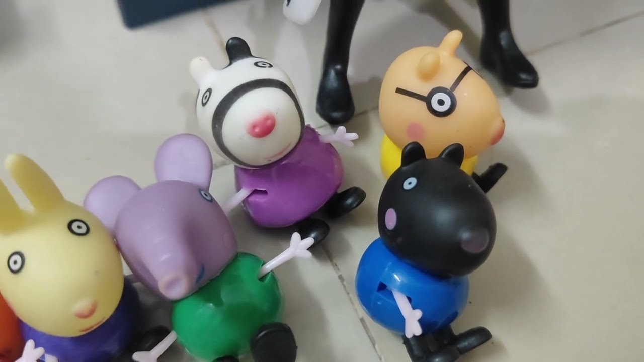 4 giants vs Avengers &Peppa pig 