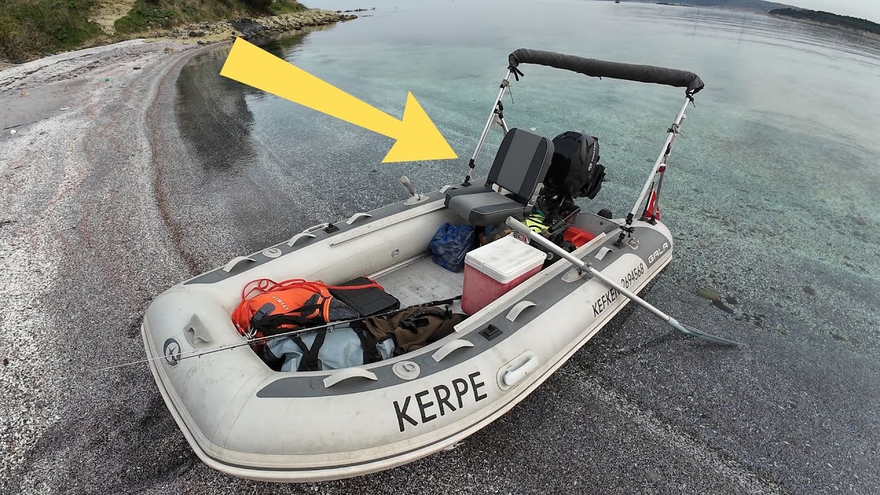 2 DNYA RYBALKI. YA USTANOVIL VRASHCHAYUSHCHEYESYA KAPITANOVSKOYe SIDENO NA NADUVNUYU LODKU.