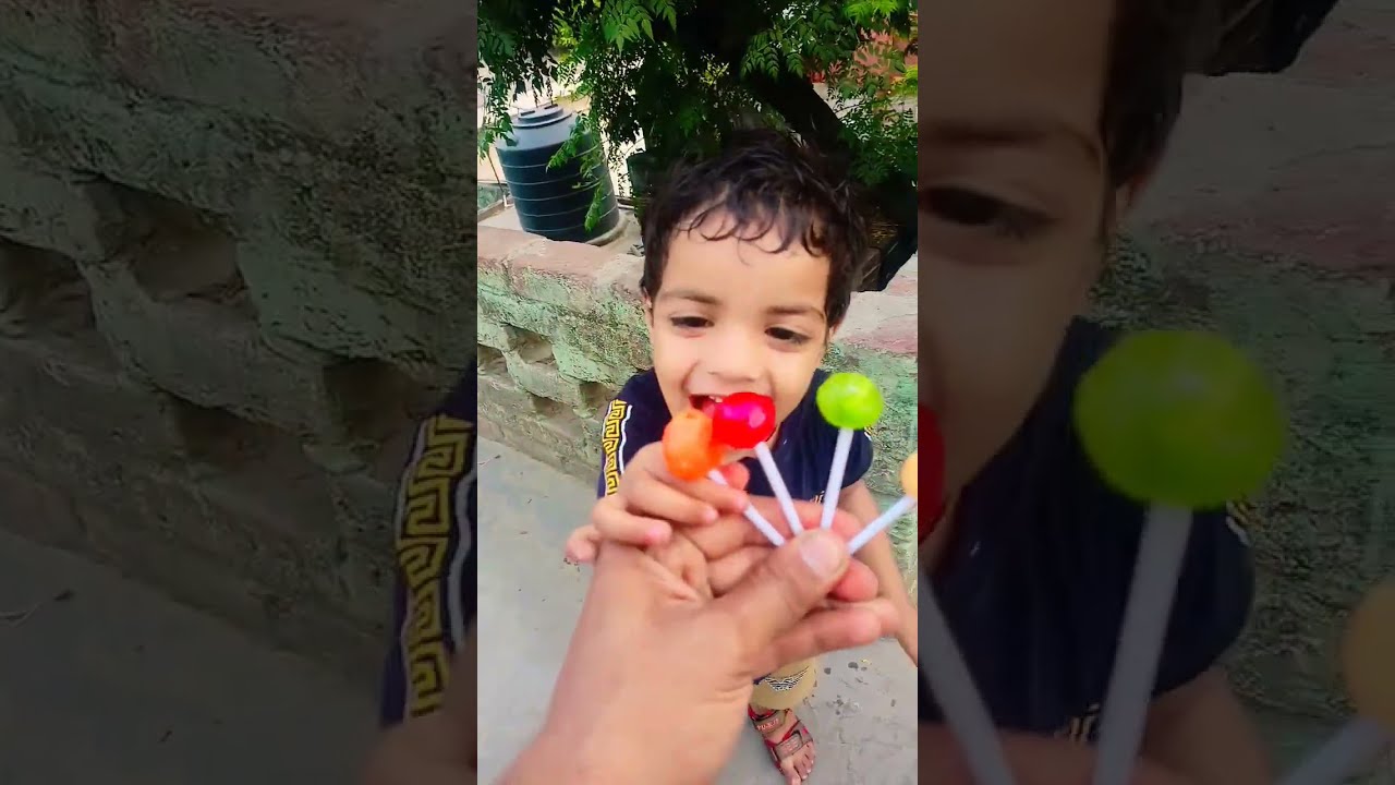Cute baby Chewing lollipop cake chij dilayi 😋🍬🍭🍰😋 #shorts #viral #trending #viralshorts 