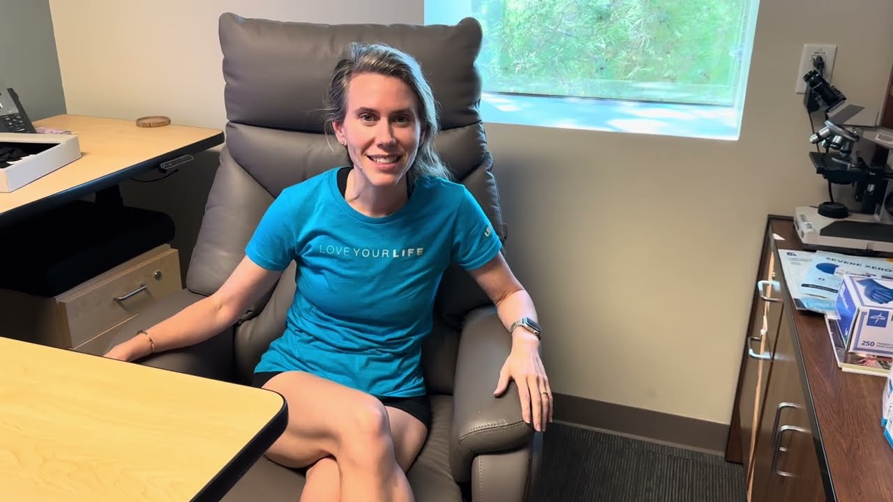 Kinnls Coast Power Recliner Chair is so comfy for work!