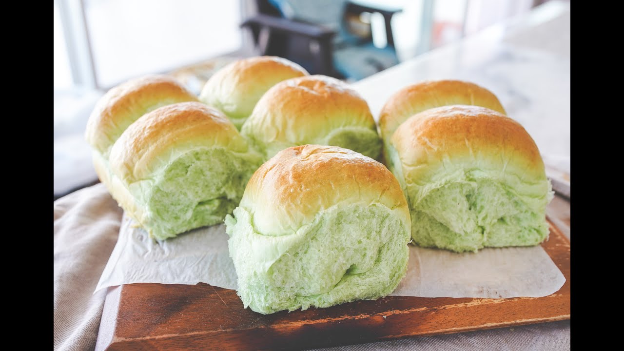 Hokkaido Pandan Coconut Milk Bread | Steps to help you have Fluffy Bread