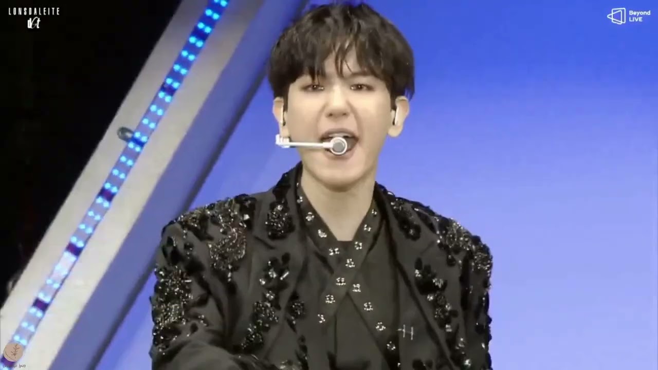 Baekhyun EXO - Diamond Lonsdaleite Dot in Seoul